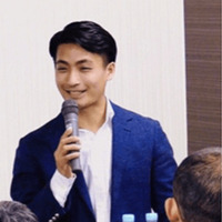 講師画像